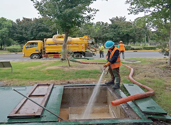 石河镇化油池清理