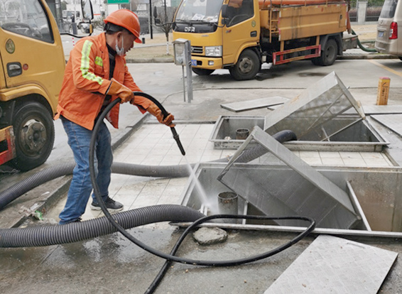 石河镇隔油池清理